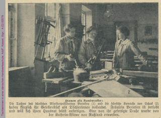 Tischlerinnen in einer dänischen Handwerksschule