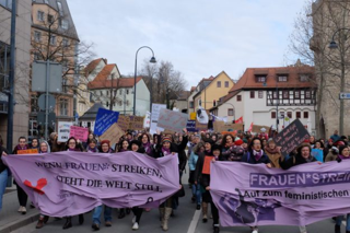 Frauen*Streik Jena 2020: Demo-Foto